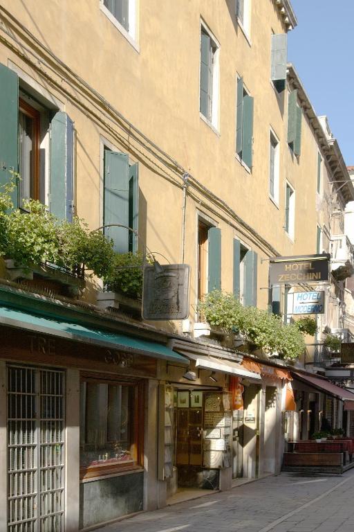 Hotel Antica Casa Carettoni Venecia Exterior foto